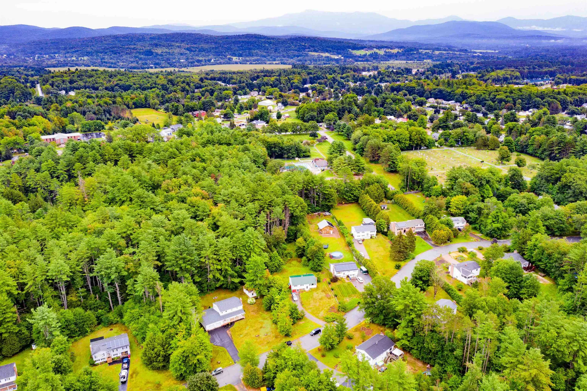 20 Oakwood Lane Essex VT 05452