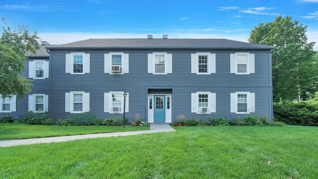 82 Twin Oaks Terrace South Burlington VT 05403