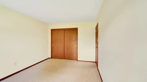 82 Twin Oaks Terrace South Burlington VT 05403