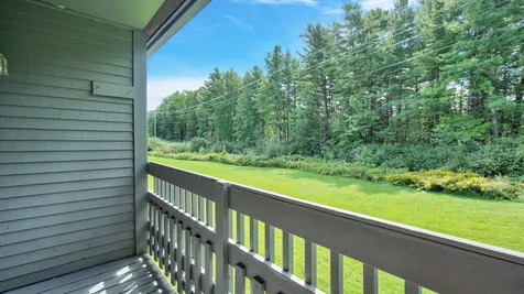 82 Twin Oaks Terrace South Burlington VT 05403
