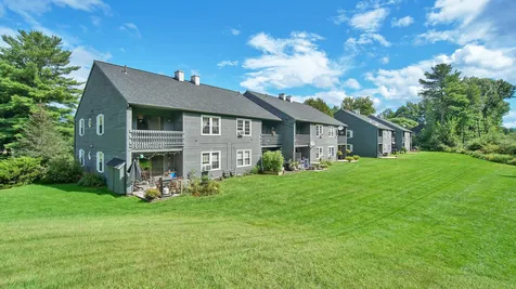 82 Twin Oaks Terrace South Burlington VT 05403