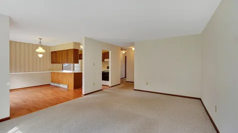 82 Twin Oaks Terrace South Burlington VT 05403
