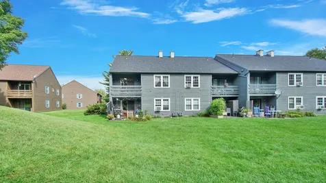 82 Twin Oaks Terrace South Burlington VT 05403