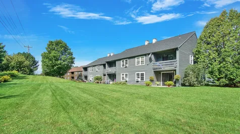 82 Twin Oaks Terrace South Burlington VT 05403