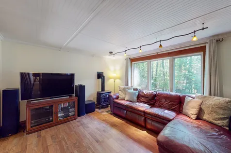 233 Wadleigh Road Ashland NH 03217