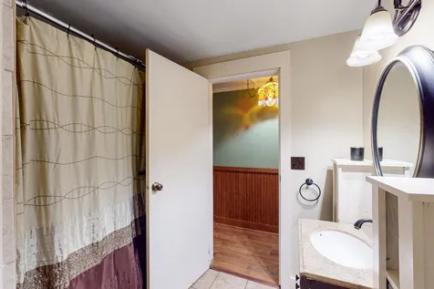 233 Wadleigh Road Ashland NH 03217