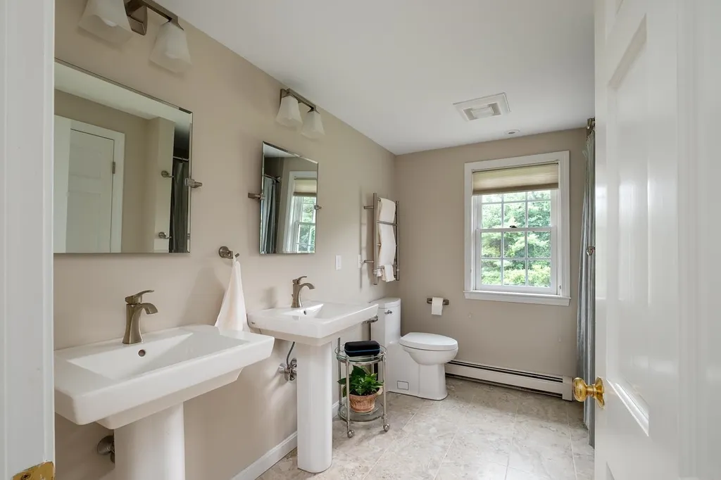 1 Berry Hill Road Stratham NH 03885