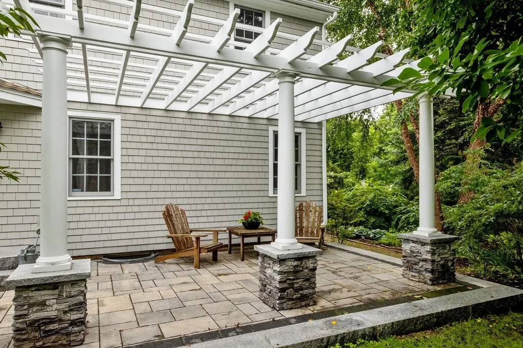1 Berry Hill Road Stratham NH 03885