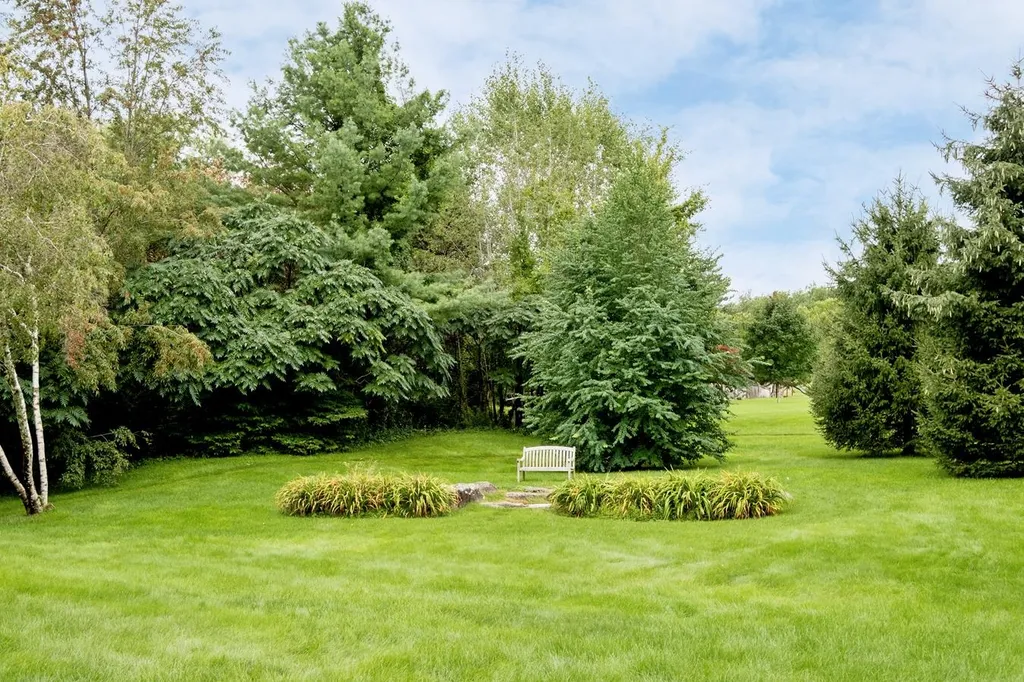 1 Berry Hill Road Stratham NH 03885