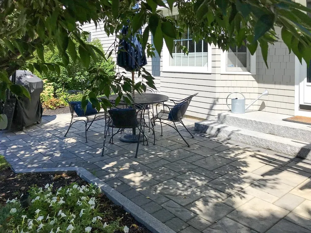 1 Berry Hill Road Stratham NH 03885