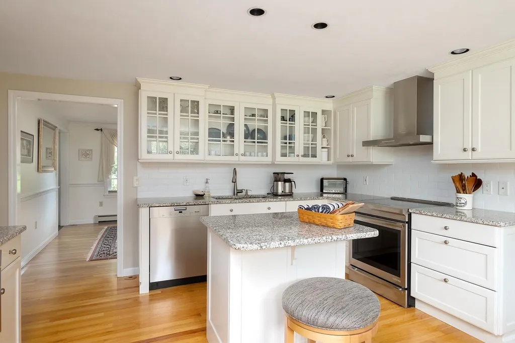 1 Berry Hill Road Stratham NH 03885