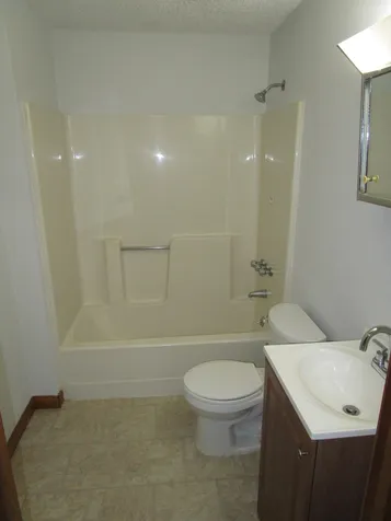 6 Knightsbridge Drive Nashua NH 03063