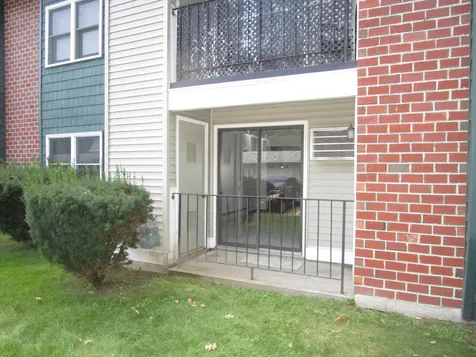 6 Knightsbridge Drive Nashua NH 03063