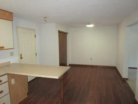 6 Knightsbridge Drive Nashua NH 03063