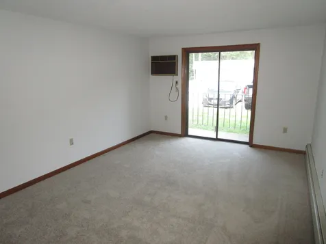 6 Knightsbridge Drive Nashua NH 03063