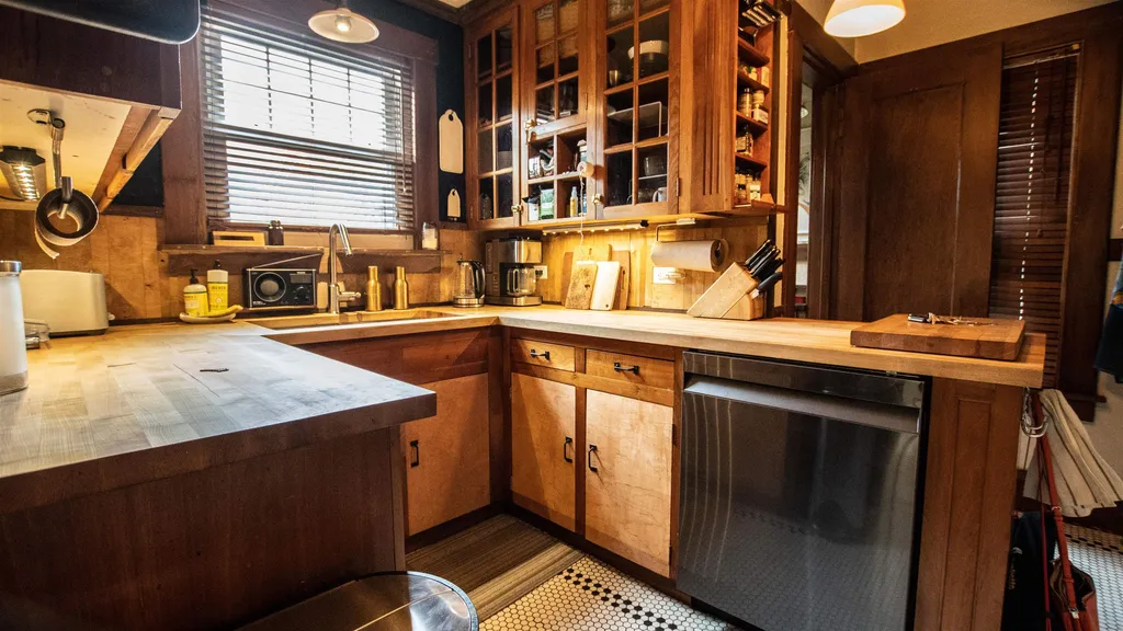 11 Hoover Street Burlington VT 05401