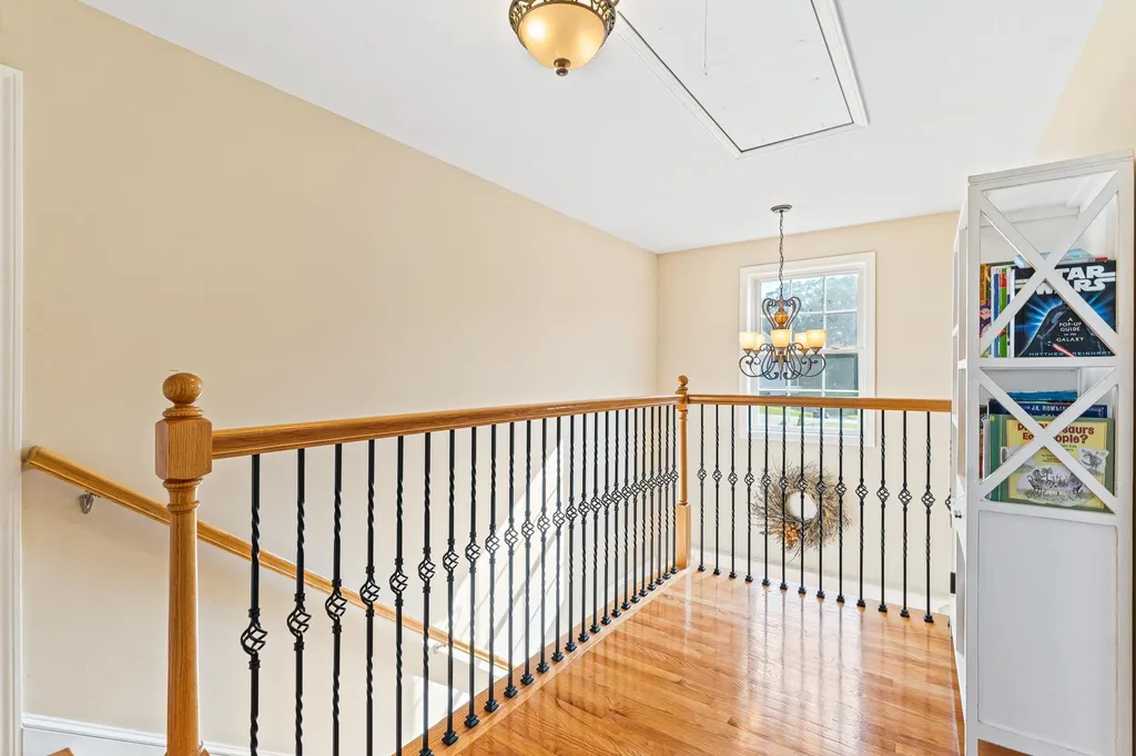 12 Lincoln Lane Chester NH 03036
