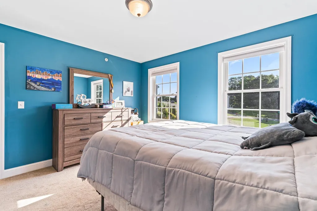 12 Lincoln Lane Chester NH 03036