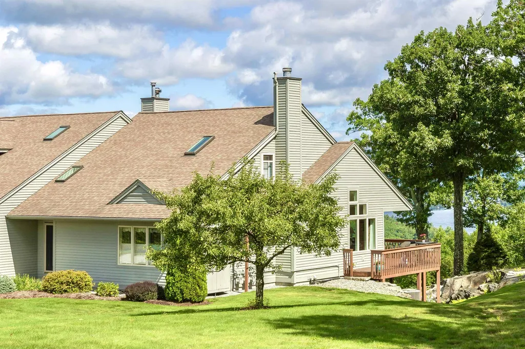 23 North Peak Village Road Newbury NH 03255