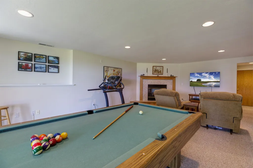 23 North Peak Village Road Newbury NH 03255