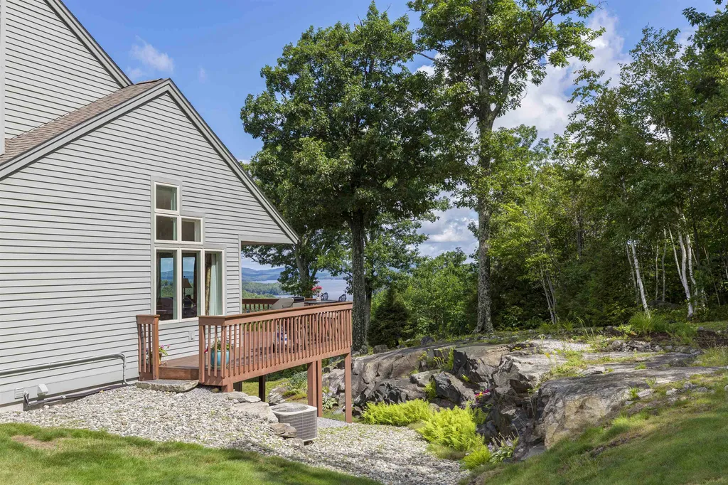 23 North Peak Village Road Newbury NH 03255