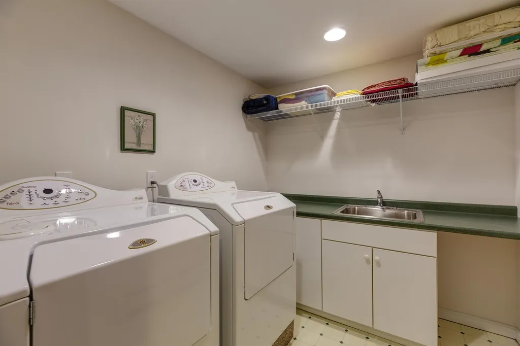 23 North Peak Village Road Newbury NH 03255