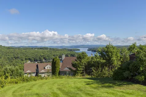 23 North Peak Village Road Newbury NH 03255