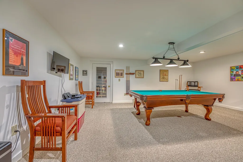 81 Fairway Drive Ashland NH 03217