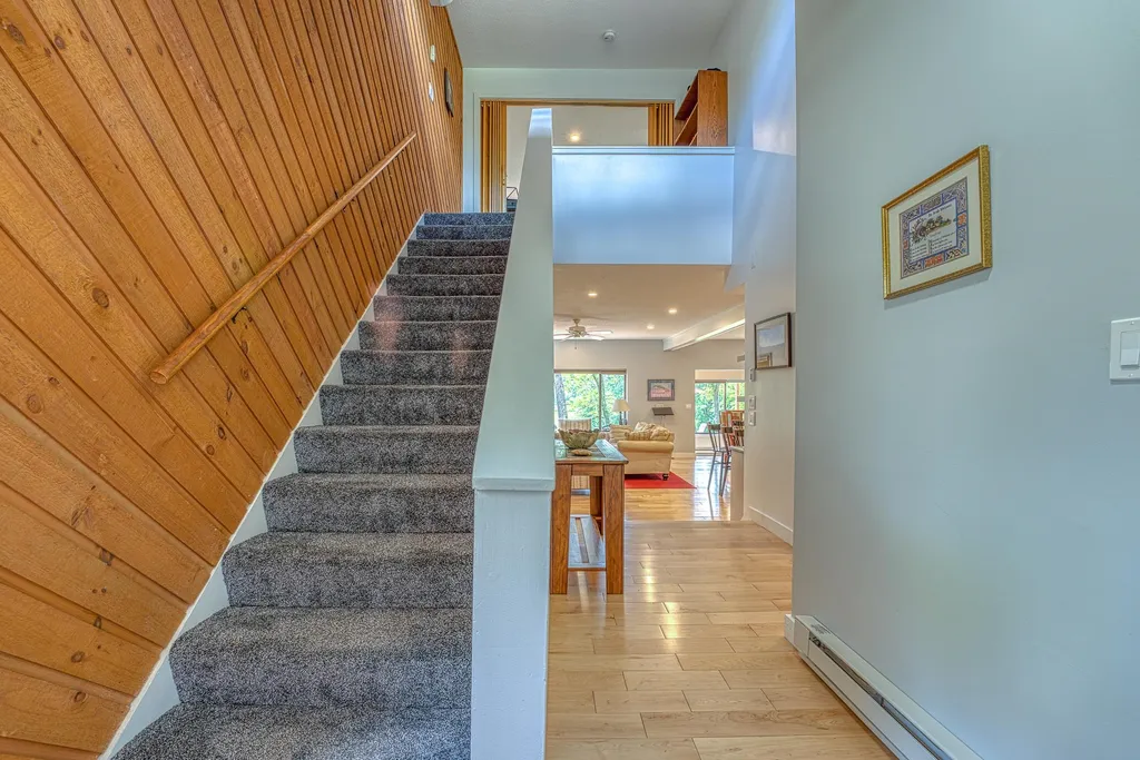 81 Fairway Drive Ashland NH 03217