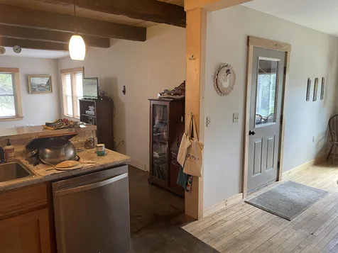4401 Us Route 5 Barnet VT 05821