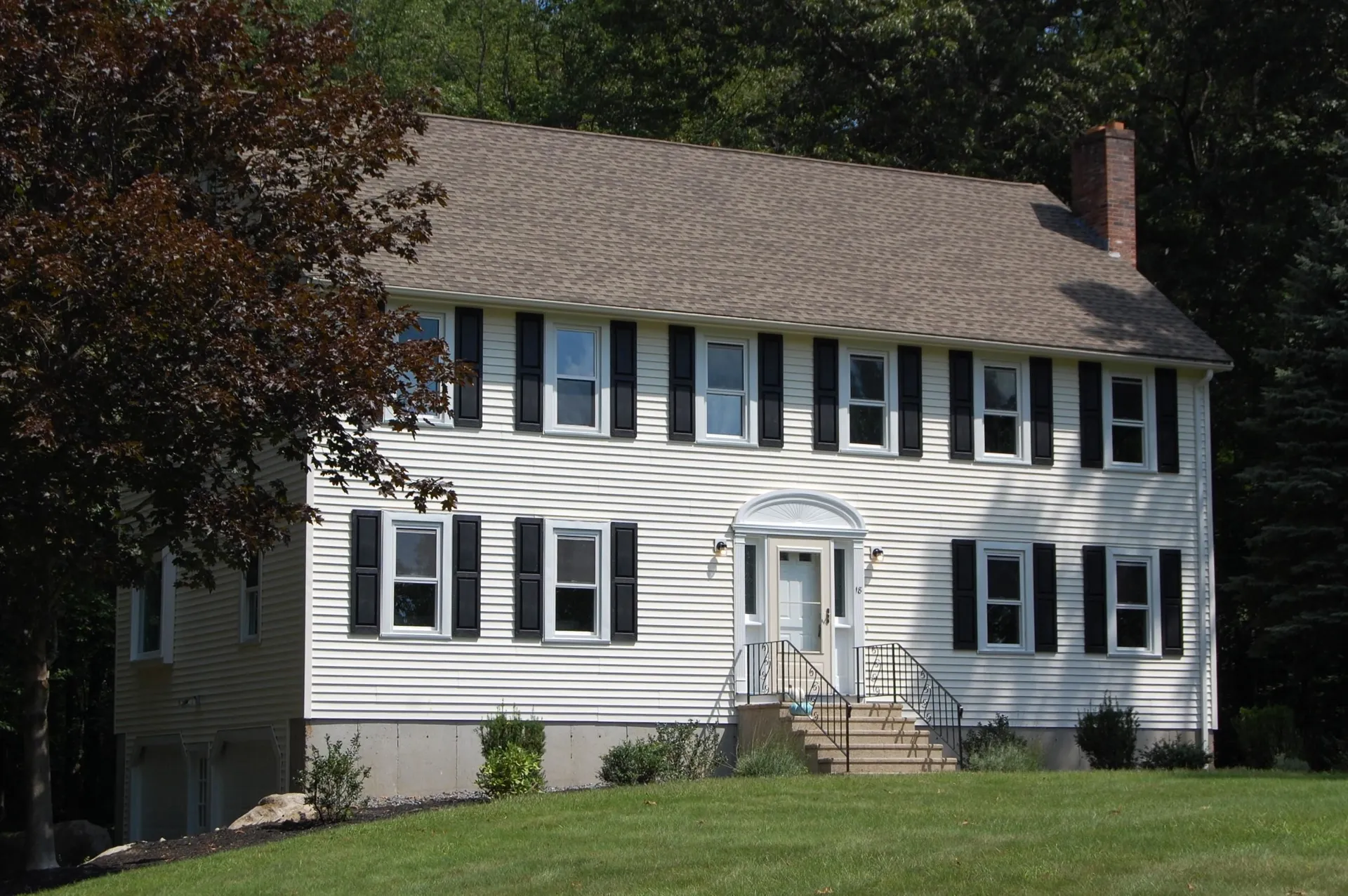 18 Hazelnut Lane Londonderry NH 03053