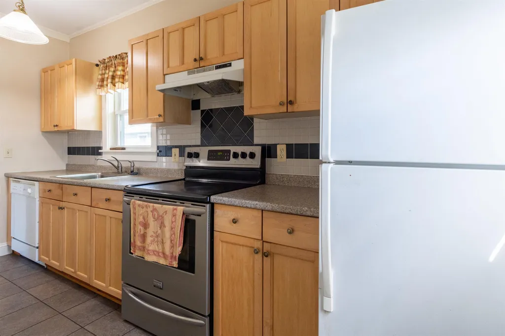 240 Lake Street Nashua NH 03060