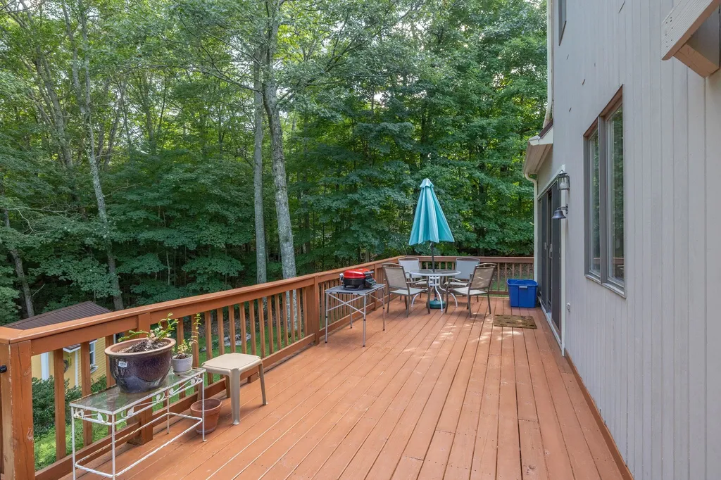 247 Hoyt Road Gilford NH 03249