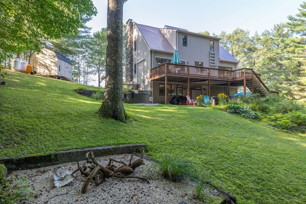 247 Hoyt Road Gilford NH 03249