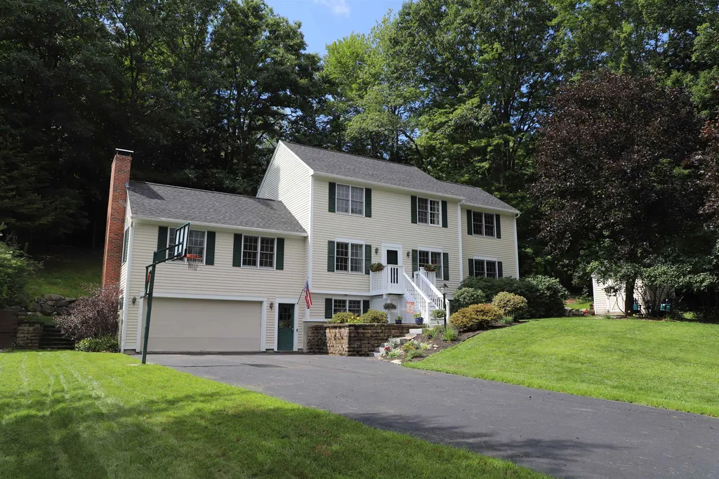 18 Morgan Lane Keene NH 03431