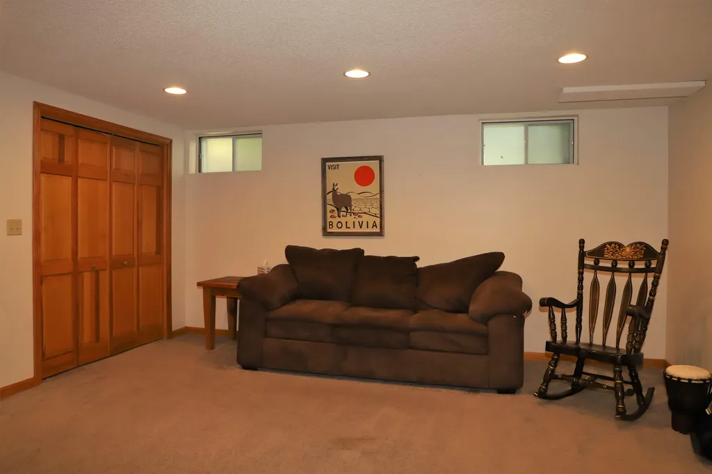 18 Morgan Lane Keene NH 03431