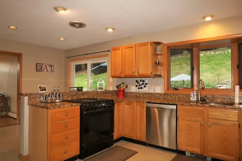 18 Morgan Lane Keene NH 03431