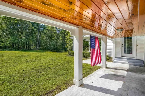4 Golden Brook Road Windham NH 03087