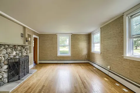 4 Golden Brook Road Windham NH 03087