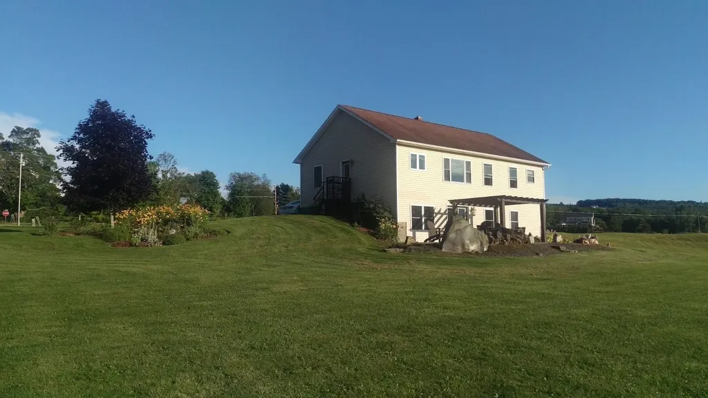 110 Center School Road Plainfield VT 05667
