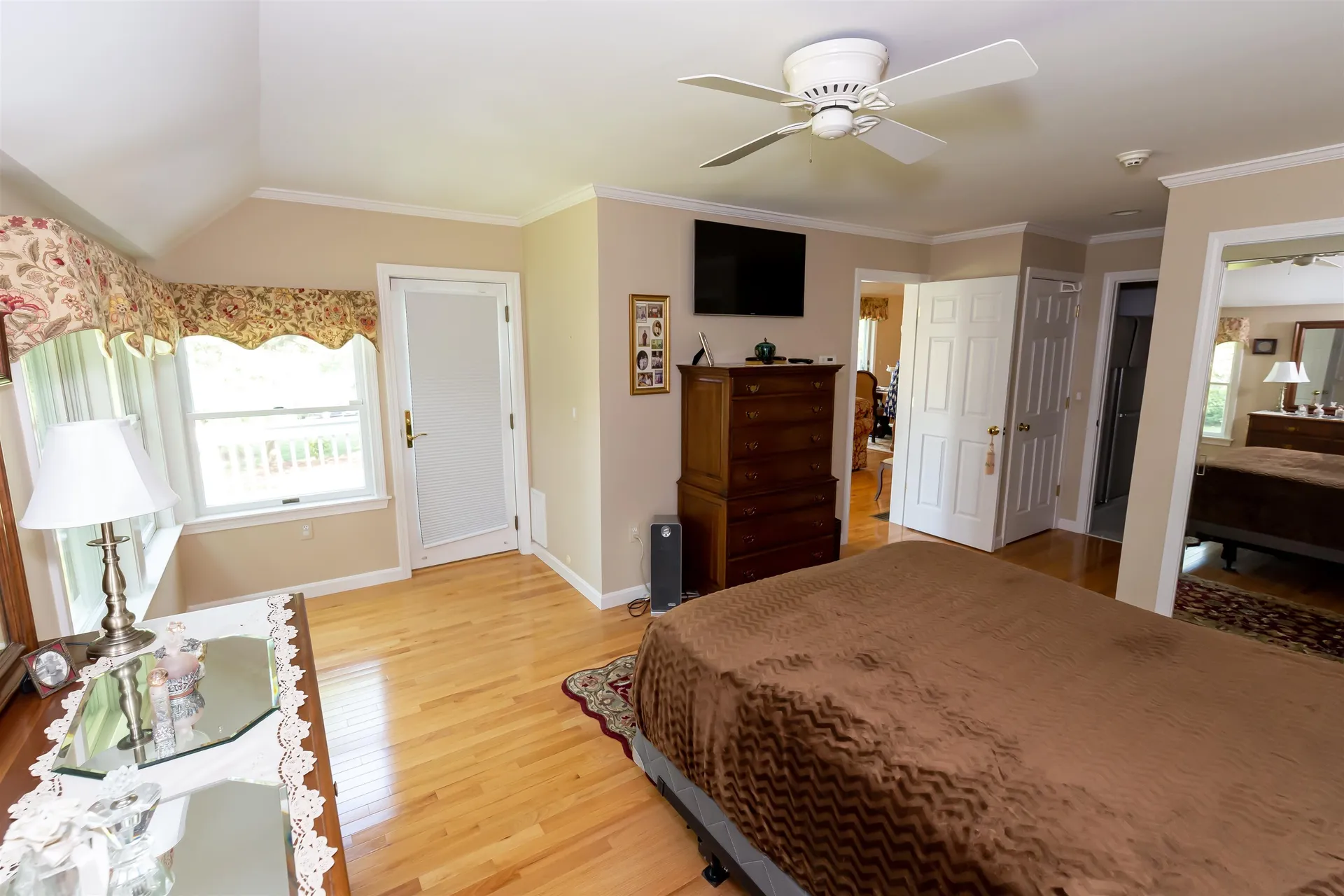 62 Hawthorne Village Road Nashua NH 03062