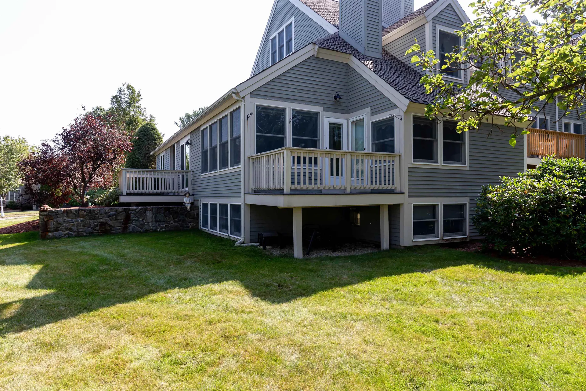 62 Hawthorne Village Road Nashua NH 03062