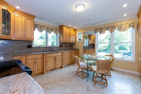 MLS: 4879988 MLS: 4879988