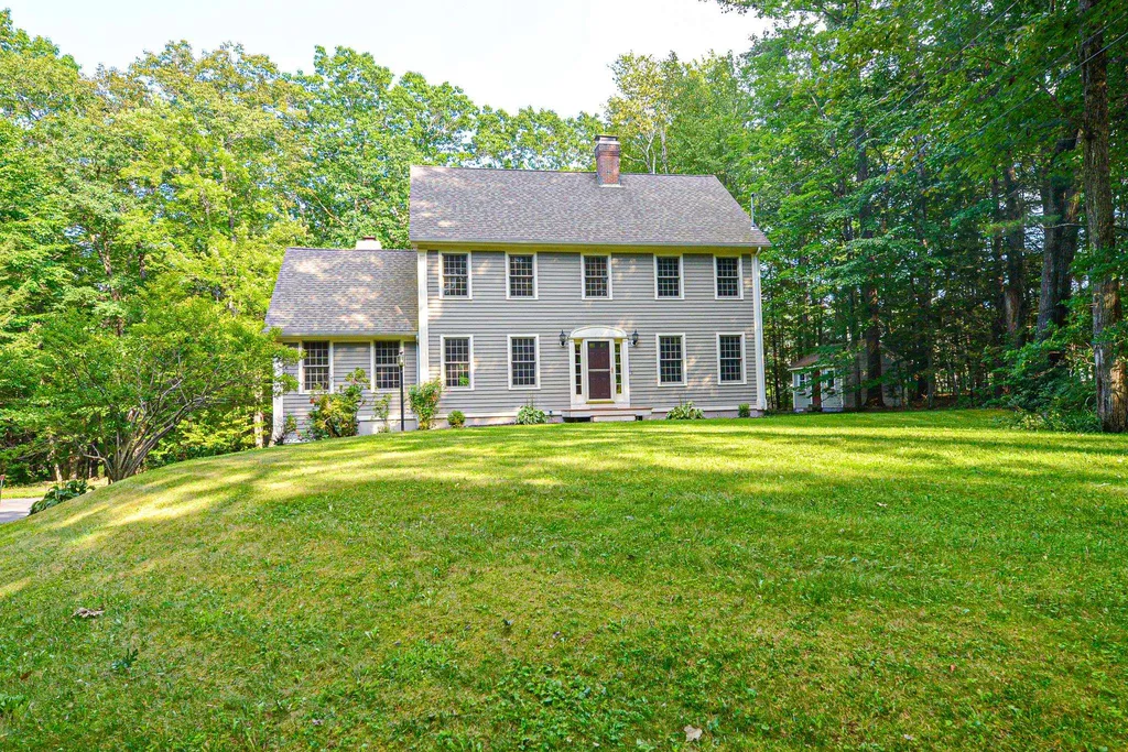 43 Wild Pasture Road Kensington NH 03833