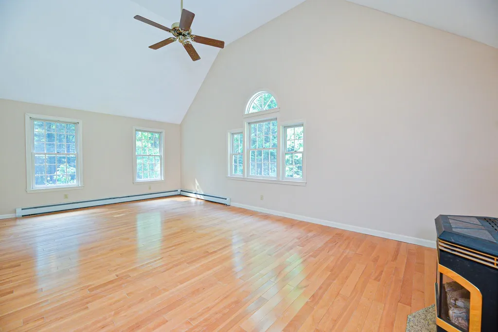 43 Wild Pasture Road Kensington NH 03833