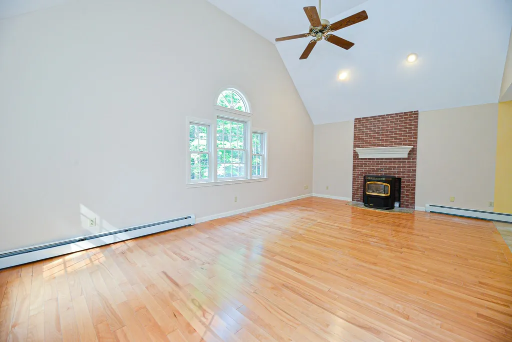 43 Wild Pasture Road Kensington NH 03833