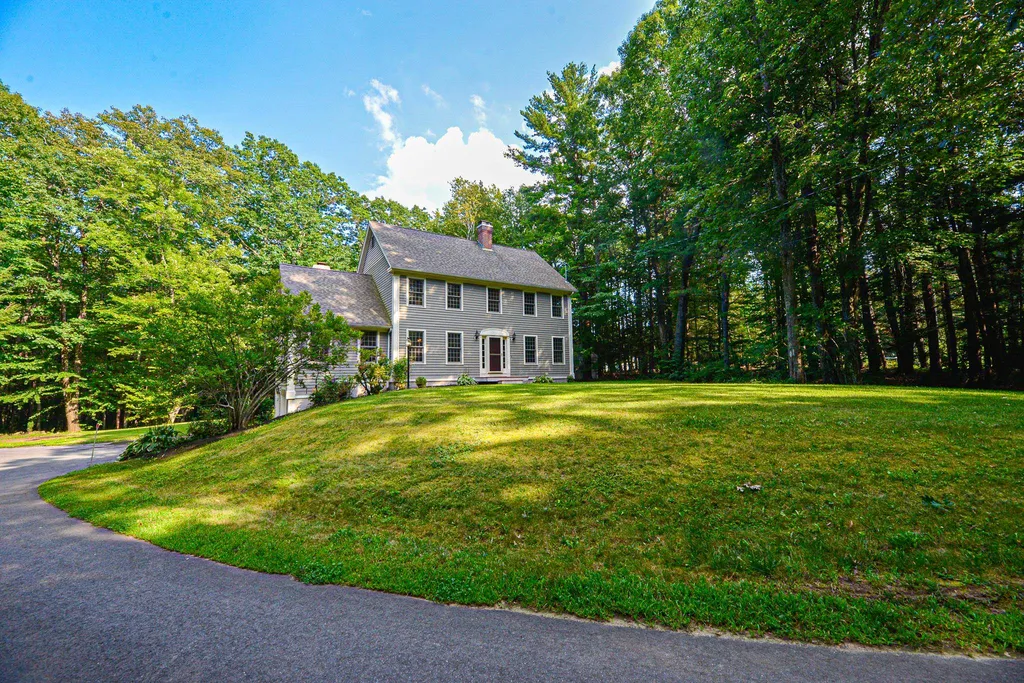 43 Wild Pasture Road Kensington NH 03833