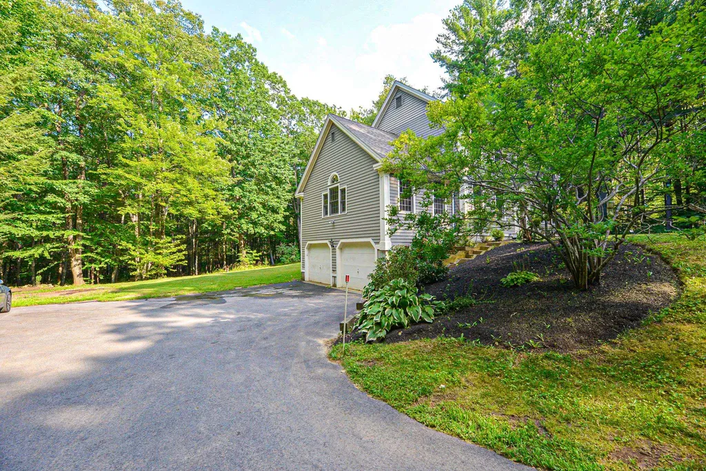 43 Wild Pasture Road Kensington NH 03833
