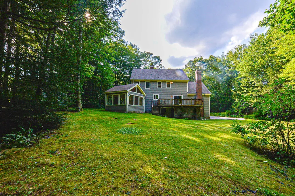 43 Wild Pasture Road Kensington NH 03833