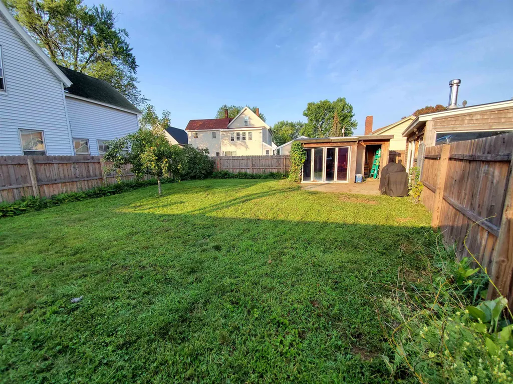 94 Lake Street Nashua NH 03060